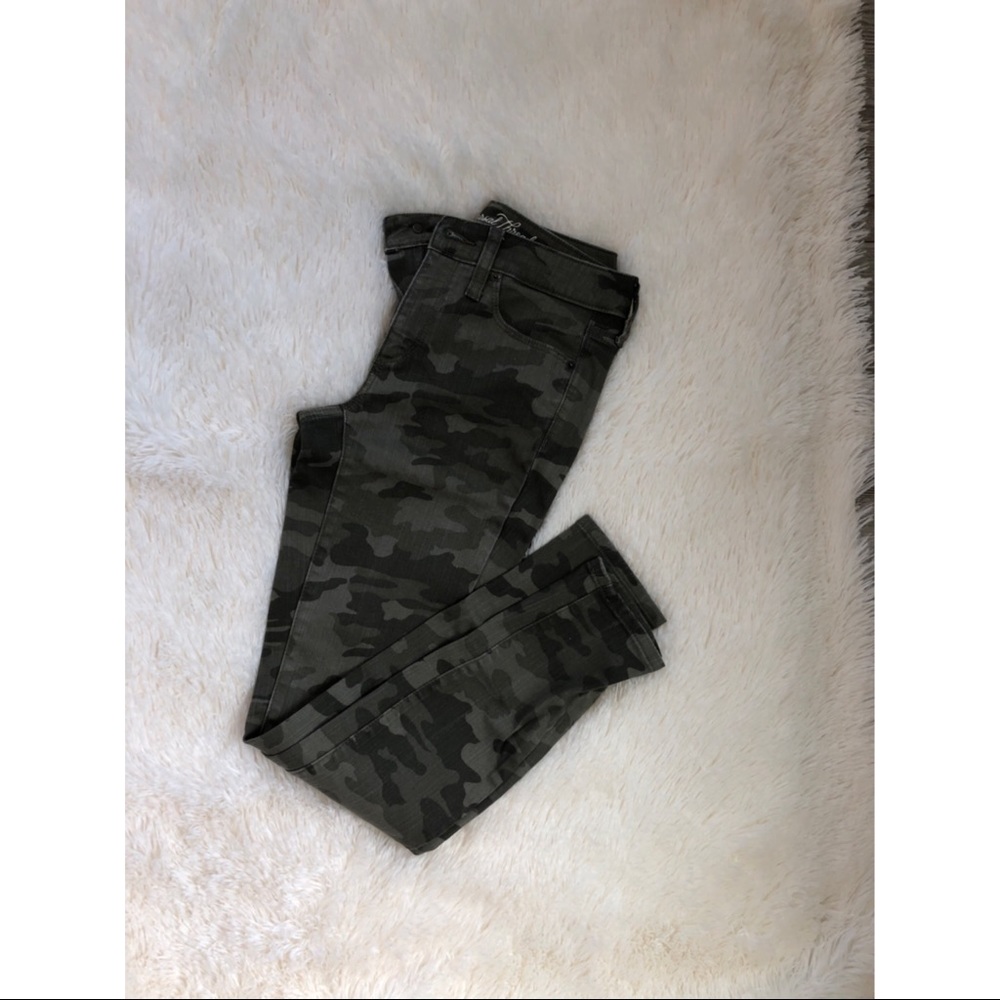 Universal thread camo Jeans
